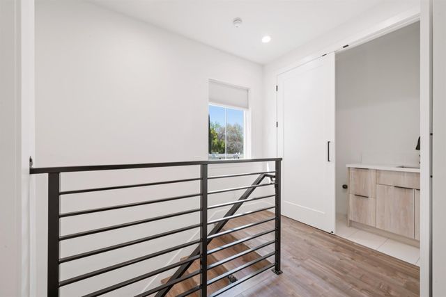 1431 W St, Sacramento, CA 95818