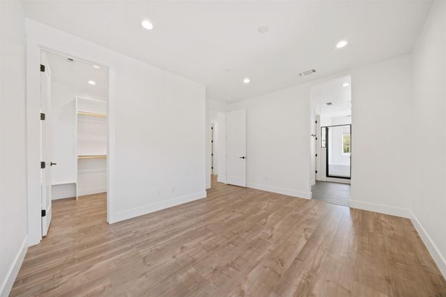 1431 W St, Sacramento, CA 95818