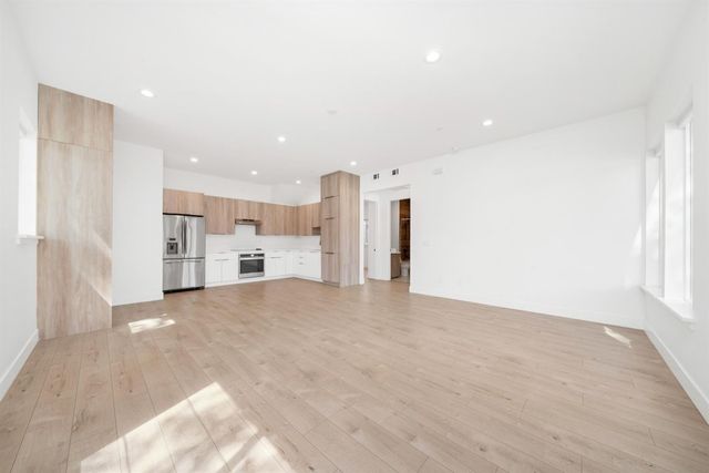 1431 W St, Sacramento, CA 95818