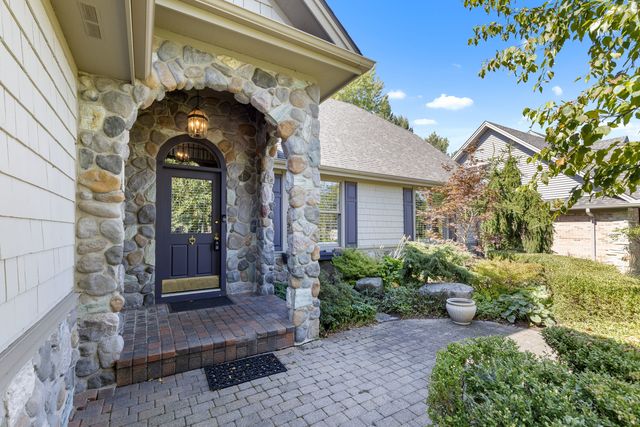 2846 COTSWOLD Circle, Rockford, IL 61114