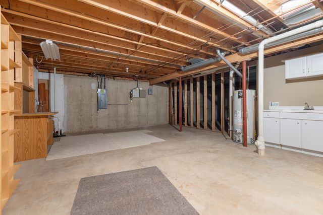 2846 COTSWOLD Circle, Rockford, IL 61114