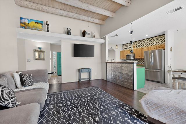 4312 Woodrose Road NW, Albuquerque, NM 87114