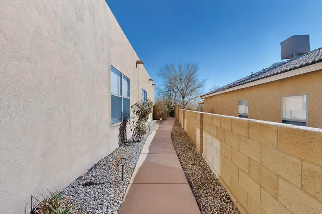 4312 Woodrose Road NW, Albuquerque, NM 87114