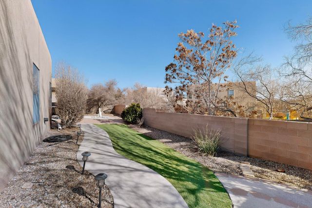 4312 Woodrose Road NW, Albuquerque, NM 87114