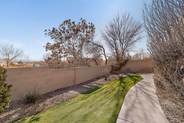 4312 Woodrose Road NW, Albuquerque, NM 87114