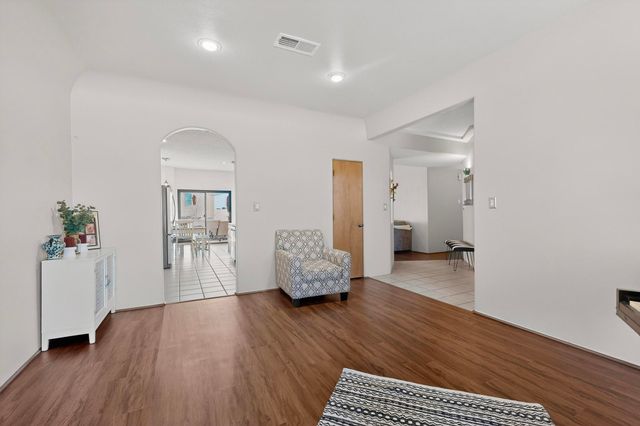 4312 Woodrose Road NW, Albuquerque, NM 87114