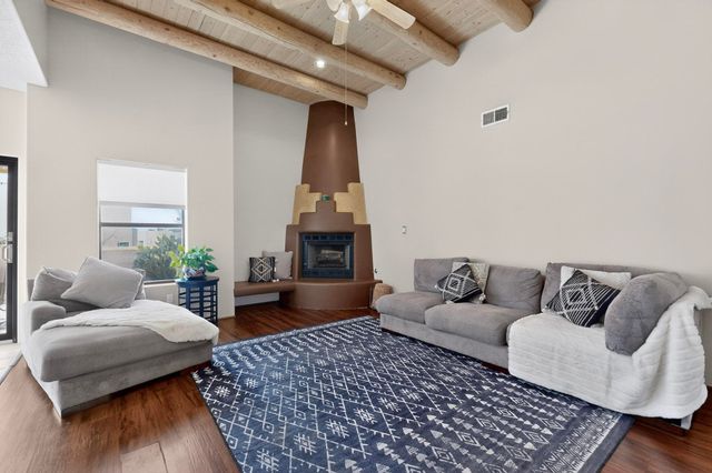 4312 Woodrose Road NW, Albuquerque, NM 87114