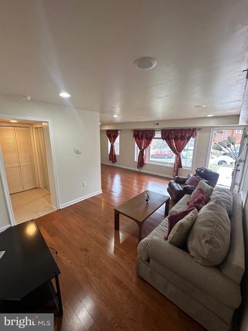 6621 STOCKTON LN, Hyattsville, MD 20784