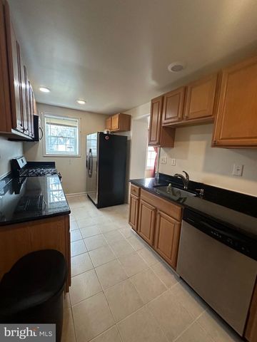 6621 STOCKTON LN, Hyattsville, MD 20784