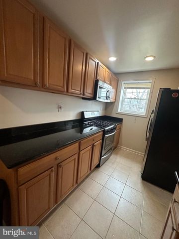 6621 STOCKTON LN, Hyattsville, MD 20784