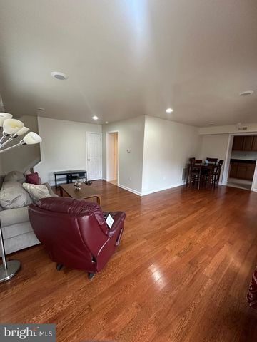 6621 STOCKTON LN, Hyattsville, MD 20784