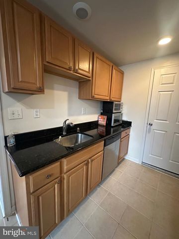 6621 STOCKTON LN, Hyattsville, MD 20784