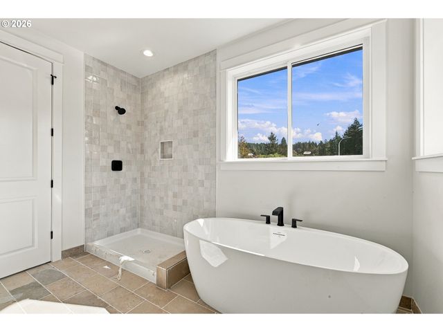 3606 Sw LILLYBEN Ave, Gresham, OR 97080