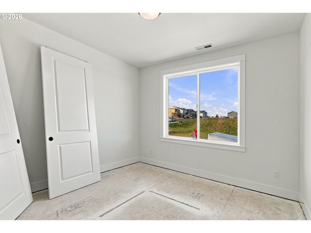 3606 Sw LILLYBEN Ave, Gresham, OR 97080