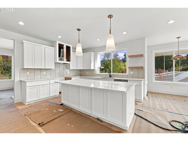 3606 Sw LILLYBEN Ave, Gresham, OR 97080