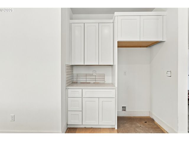 3606 Sw LILLYBEN Ave, Gresham, OR 97080