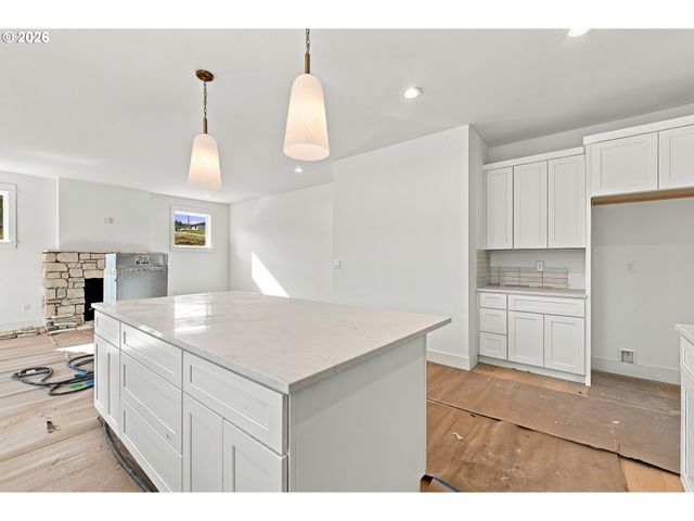 3606 Sw LILLYBEN Ave, Gresham, OR 97080