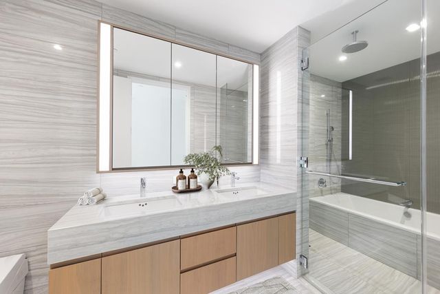 50 West St Apt 14A, New York City, NY 10006