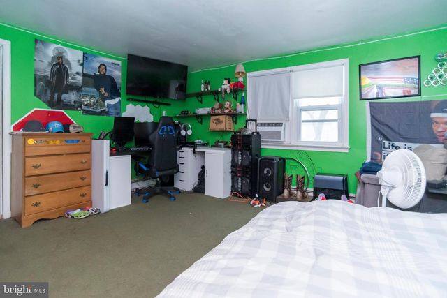 1118 N 5TH ST, Perkasie, PA 18944