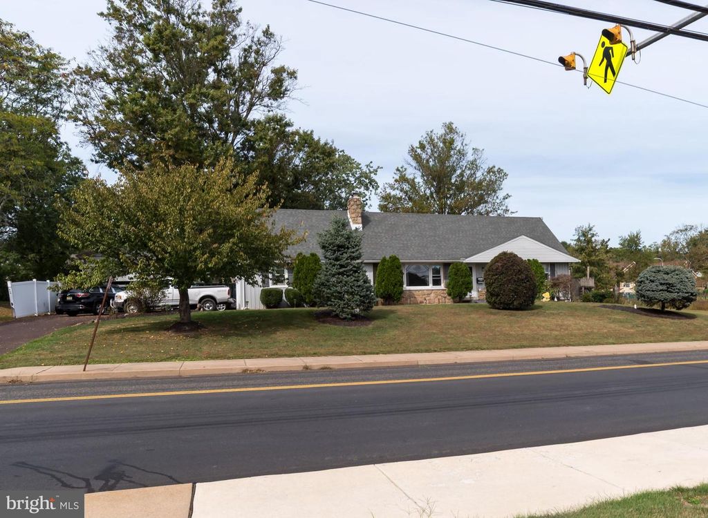 1118 N 5TH ST, Perkasie, PA 18944