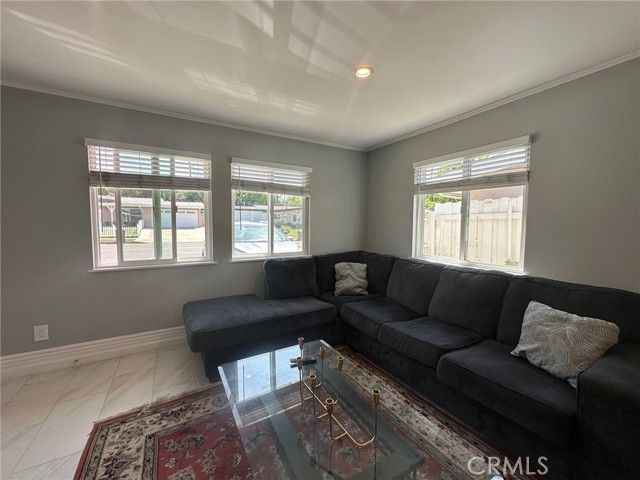 23003 Brenford, Woodland Hills (los Angeles), CA 91364