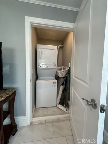 23003 Brenford, Woodland Hills (los Angeles), CA 91364