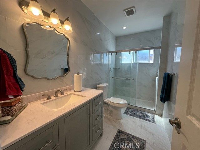 23003 Brenford, Woodland Hills (los Angeles), CA 91364