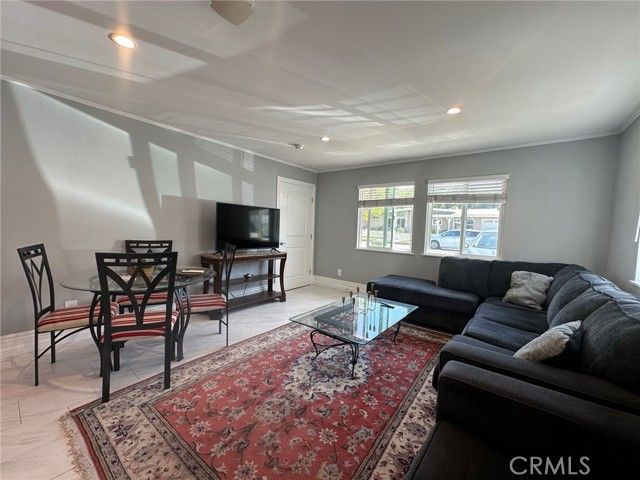 23003 Brenford, Woodland Hills (los Angeles), CA 91364