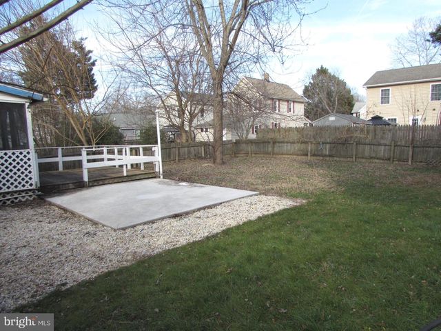 305 S MAPLE AVE, Ridgely, MD 21660