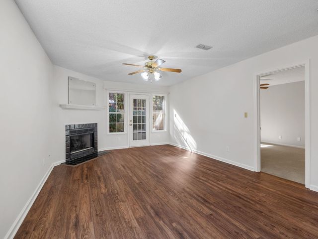 1129 Webber Way, Spartanburg, SC 29307