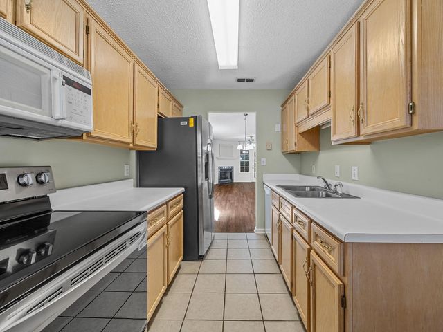 1129 Webber Way, Spartanburg, SC 29307