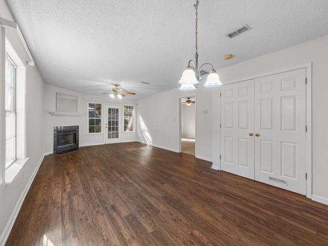 1129 Webber Way, Spartanburg, SC 29307