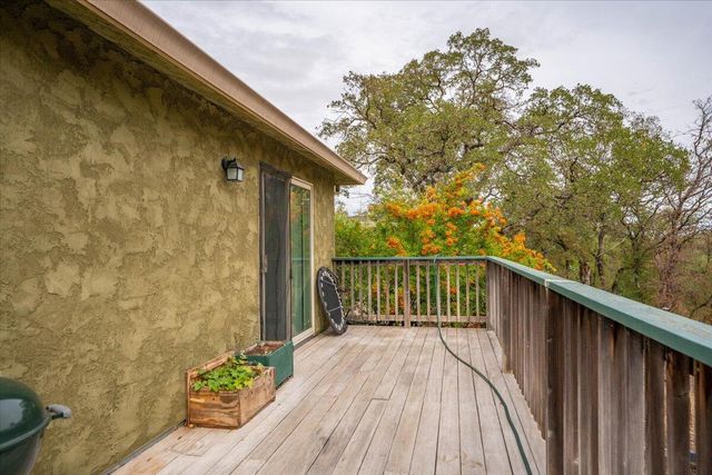 19572 Covington Mill Drive, Cottonwood, CA 96022
