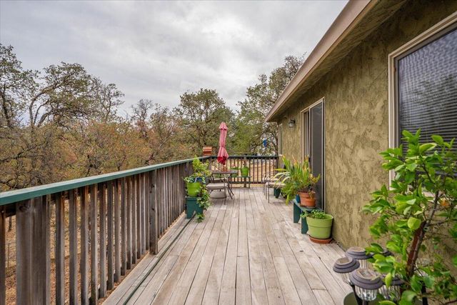 19572 Covington Mill Drive, Cottonwood, CA 96022
