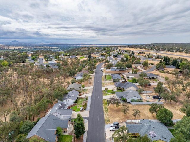19572 Covington Mill Drive, Cottonwood, CA 96022