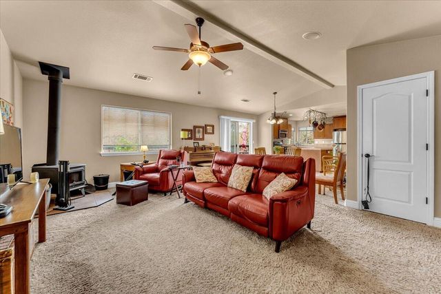 19572 Covington Mill Drive, Cottonwood, CA 96022