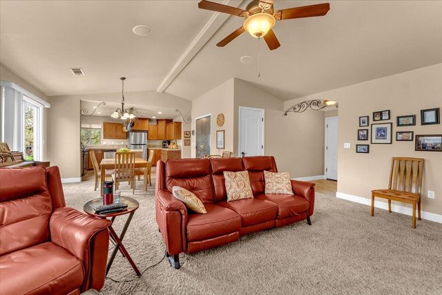 19572 Covington Mill Drive, Cottonwood, CA 96022