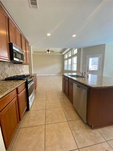 15 Sagamore Ridge, The Woodlands, TX 77389