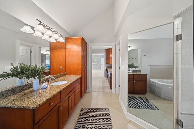 70 Forest Avenue, Naperville, IL 60540