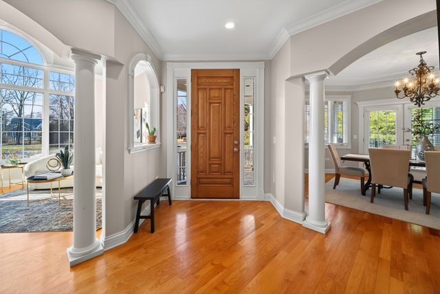 70 Forest Avenue, Naperville, IL 60540
