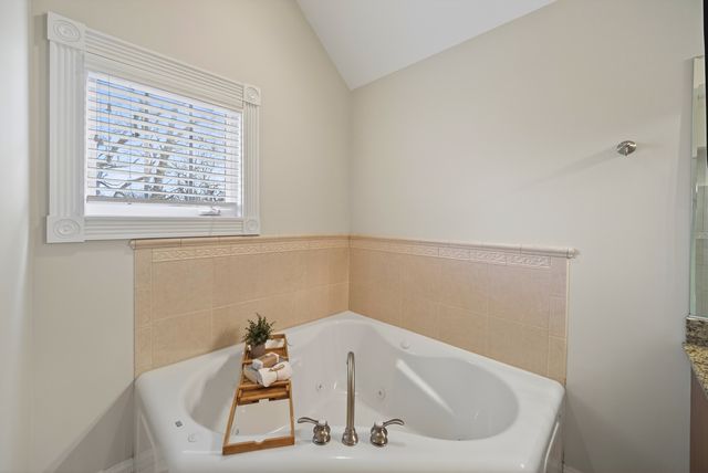 70 Forest Avenue, Naperville, IL 60540