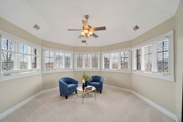 70 Forest Avenue, Naperville, IL 60540