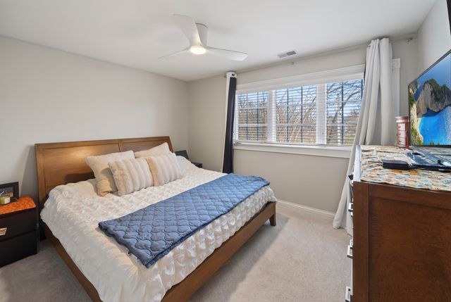 70 Forest Avenue, Naperville, IL 60540