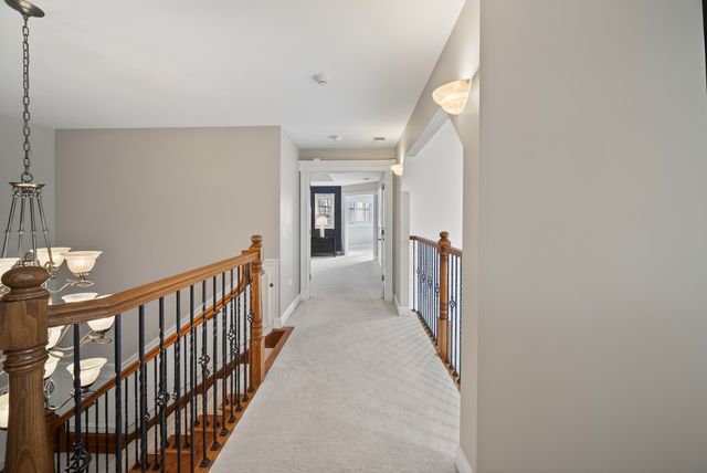 70 Forest Avenue, Naperville, IL 60540