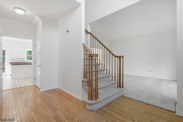 151 Brandon Ct, Branchburg Twp., NJ 08853