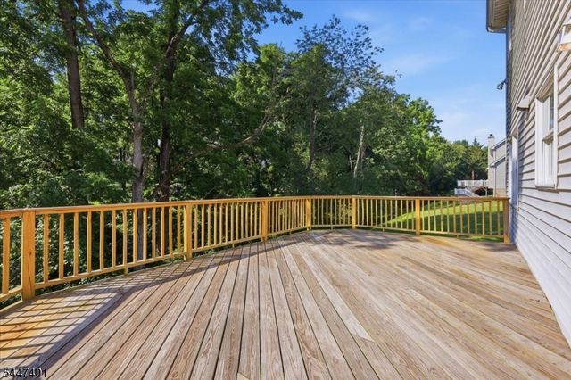 151 Brandon Ct, Branchburg Twp., NJ 08853