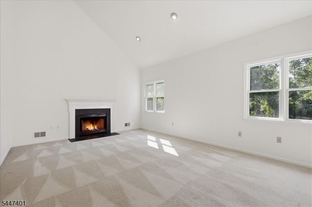 151 Brandon Ct, Branchburg Twp., NJ 08853