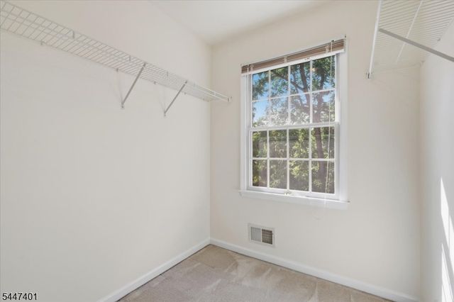 151 Brandon Ct, Branchburg Twp., NJ 08853