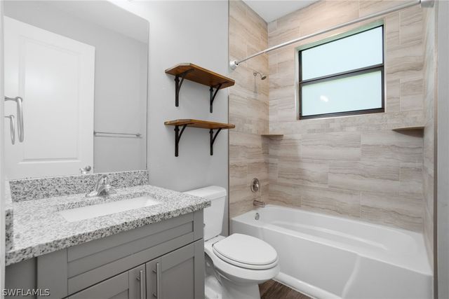 4380 2nd AVE NE, Naples, FL 34120