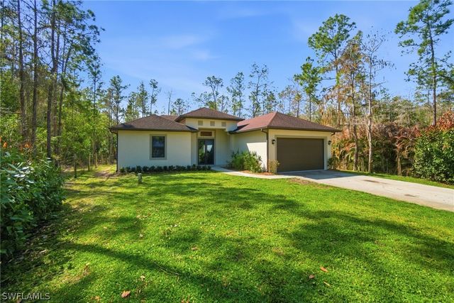 4380 2nd AVE NE, Naples, FL 34120